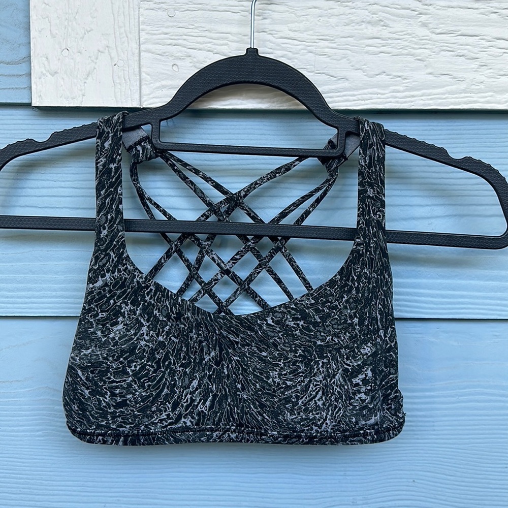 Very gently used lululemon sports bra! Cute back (: